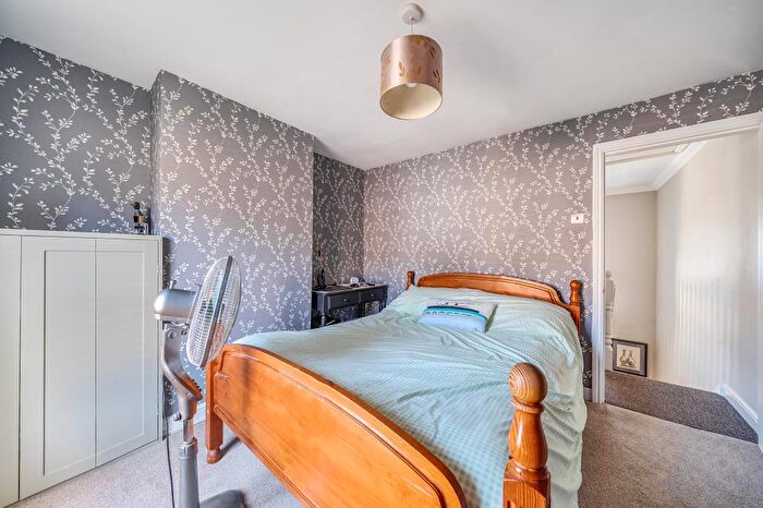 2 Bedroom Terraced House For Sale In East Reading, Berkshire, RG1