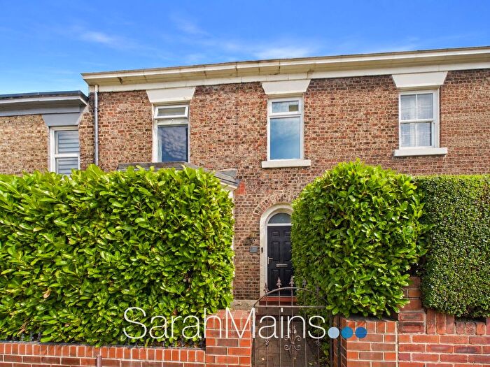 3 Bedroom Terraced House For Sale In Old Durham Road, Gateshead, NE8