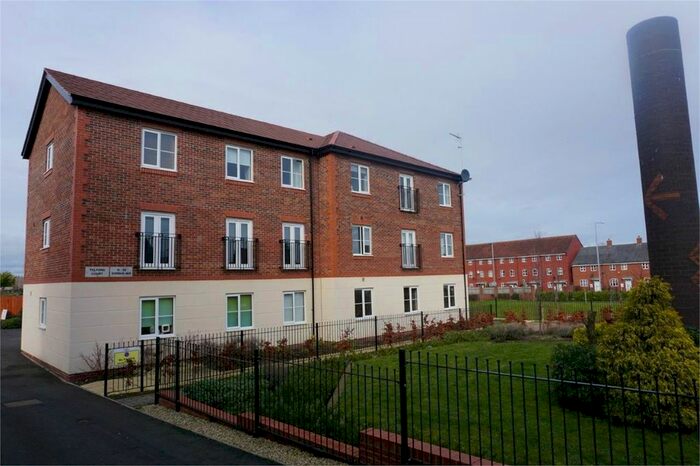 2 Bedroom Flat To Rent In Sorbus Avenue, Hadley, Telford, Shropshire, TF1