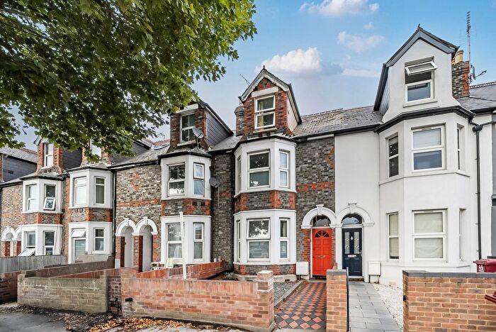 6 Bedroom Terraced House For Sale In Vastern Road, Reading, Berkshire, RG1