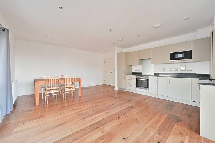 2 Bedroom Flat For Sale In Heath Parade, Colindale, London, NW9