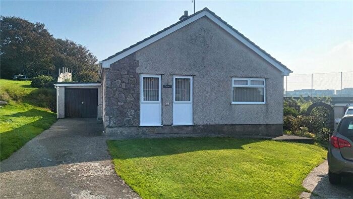 3 Bedroom Bungalow For Sale In Garreglwyd Park, Holyhead, Isle Of Anglesey, LL65