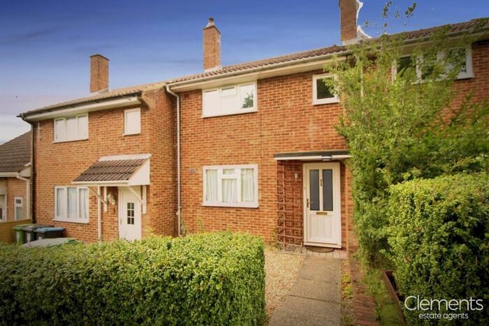 2 Bedroom Terraced House To Rent In Chaulden, HP1