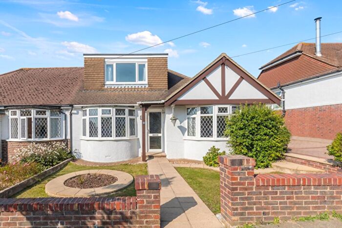 4 Bedroom Chalet For Sale In Larkfield Way, Brighton, BN1