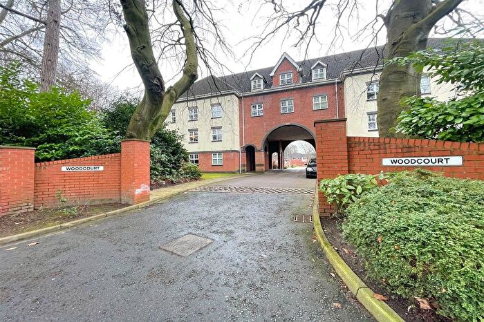 2 Bedroom Flat For Sale In Brooklands Road, Wood Court, M33