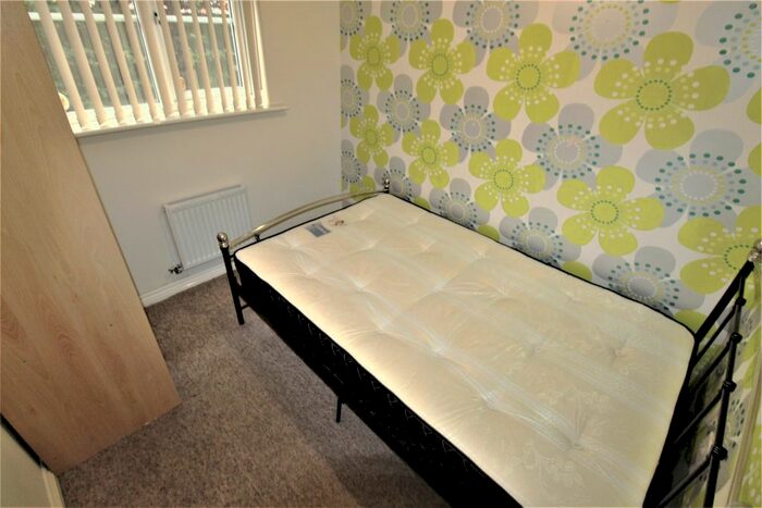 2 Bedroom Flat To Rent In Signet Square, Coventry, CV2