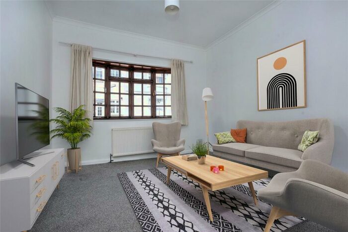 2 Bedroom Apartment To Rent In Lansdowne Street, Hove, East Sussex, BN3