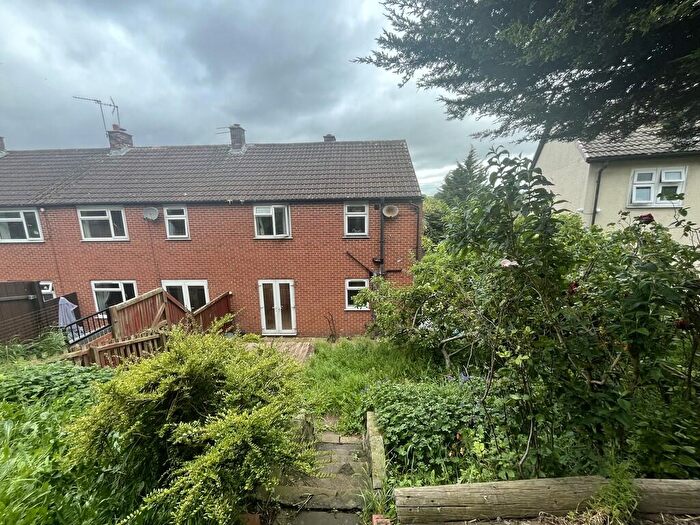 3 Bedroom End Of Terrace House For Sale In Monkswood Hill, Seacroft, Leeds, LS14