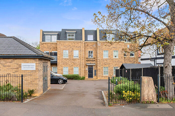 2 Bedroom Apartment For Sale In Croydon Road, Wallington, SM6