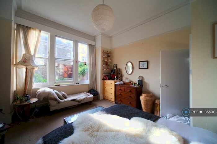 1 Bedroom Flat To Rent In Redland, Bristol, BS6