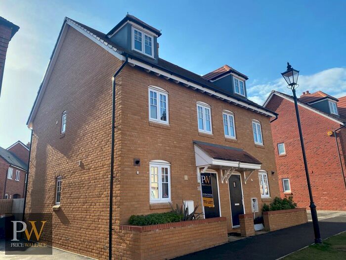 3 Bedroom Town House To Rent In Danegeld Avenue, Great Denhams, MK40