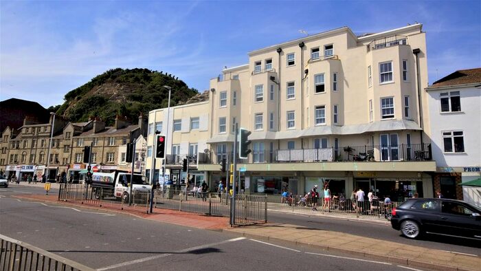 2 Bedroom Flat To Rent In George Street, Hastings, TN34