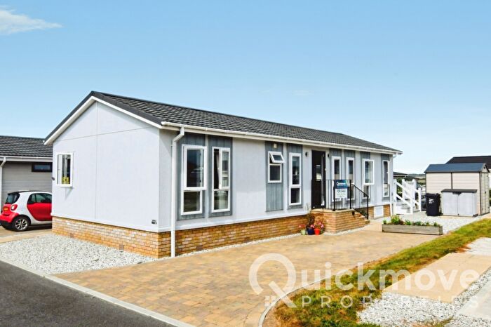 2 Bedroom Park Home For Sale In Bude, Cornwall, EX23