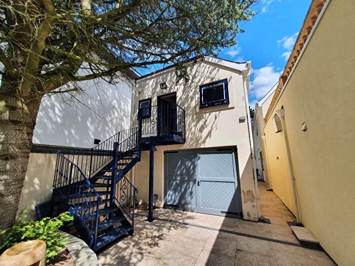 1 Bedroom Maisonette To Rent In Westfield Road, Edgbaston, Birmingham, B15