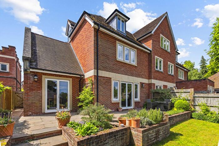 5 Bedroom End Of Terrace House For Sale In Abbey Gardens, Upper Woolhampton, Reading, Berkshire, RG7