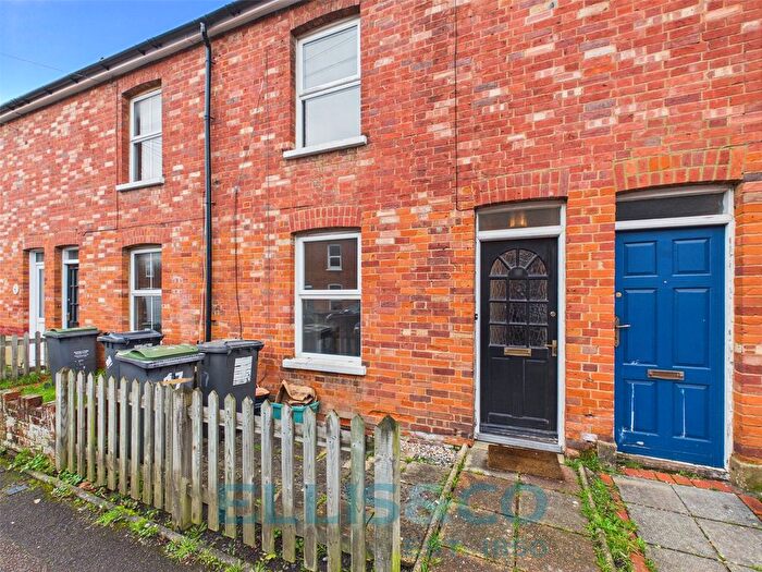 2 Bedroom Terraced House For Sale In Dernier Road, Tonbridge, Kent, TN10