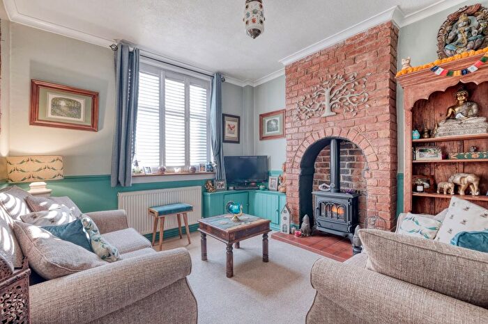 2 Bedroom Semi-Detached House For Sale In Lilley Lane, West Heath, Birmingham, B31