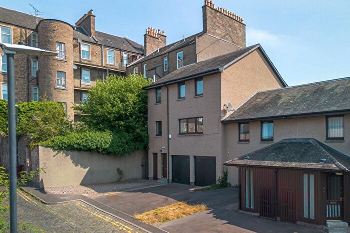 5 Bedroom End Of Terrace House For Sale In Seafield Lane, Dundee., DD1