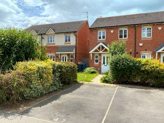 2 Bedroom Semi-Detached House To Rent In Hainsworth Park, HU6