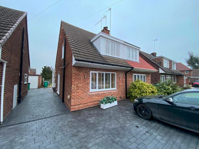 2 Bedroom Semi-Detached House To Rent In Fieldway, Wilford, Nottingham NG11