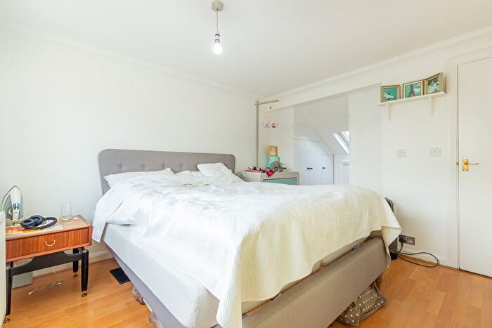 2 Bedroom Flat To Rent In Yeldham Road, London, W6