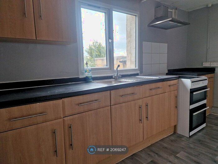 3 Bedroom Flat To Rent In Tonbridge Road, Maidstone, ME16