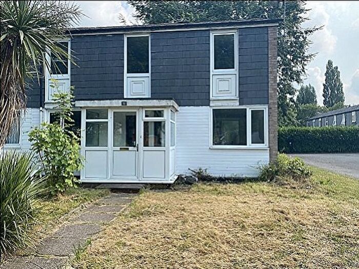 3 Bedroom Semi-Detached House To Rent In Warstones Drive, Merry Hill, Wolverhampton, WV4