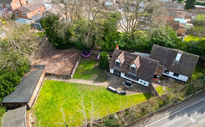 5 Bedroom Detached House For Sale In High Street, Sandhurst, Berkshire, GU47