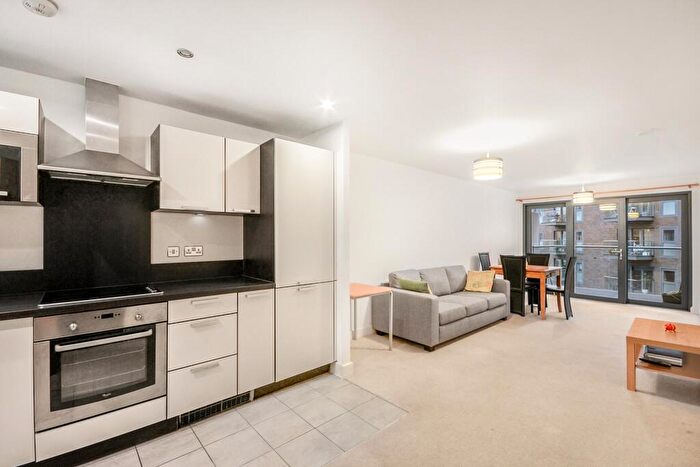 2 Bedroom Apartment To Rent In Surrey Quays Road London, SE16