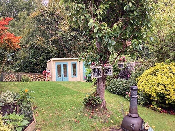 3 Bedroom Semi-Detached House For Sale In West Way, Beaconsfield, HP9
