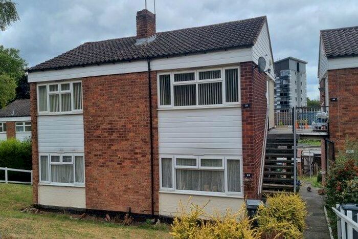 2 Bedroom Flat To Rent In Wyndmill Crescent, West Bromwich, B71