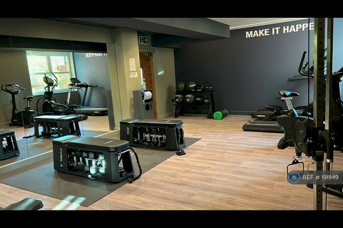 2 Bedroom Flat To Rent In Richmond Hill, Bournemouth, BH2