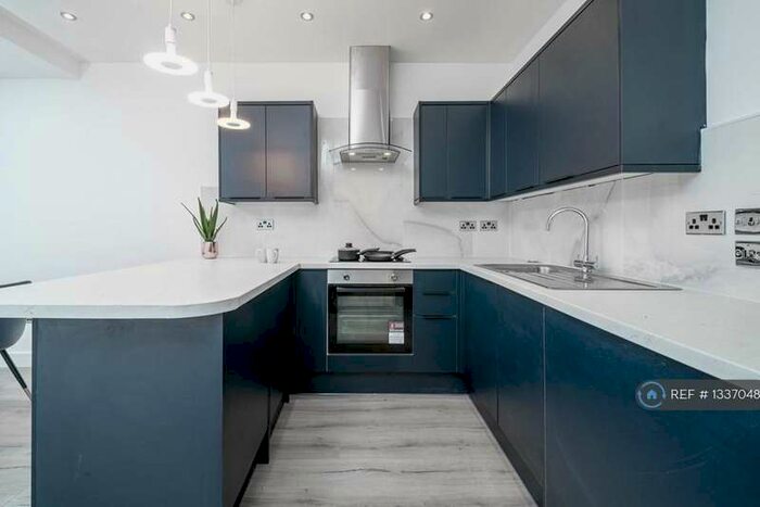 2 Bedroom Apartment To Rent In Barking Road, London, E13