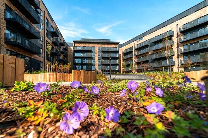 2 Bedroom Flat For Sale In Victoria Point, George Street, Ashford, TN23