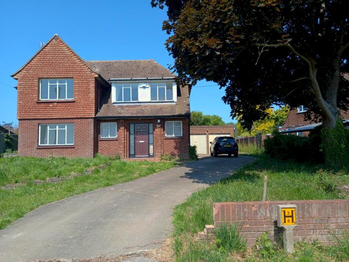 4 Bedroom Property To Rent In Kenward Road, Yalding, Maidstone, ME18