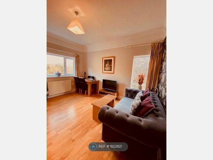 1 Bedroom Flat To Rent In Gilmour - Cherry Hinton Road, Cambridge, CB1