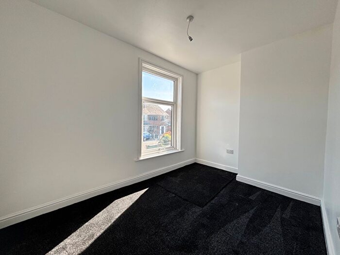 4 Bedroom Property To Rent In Barns Lane, Walsall, WS4