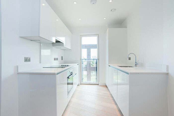 2 Bedroom Flat For Sale In Cube Building, Wenlock Road, Islington, London, N1