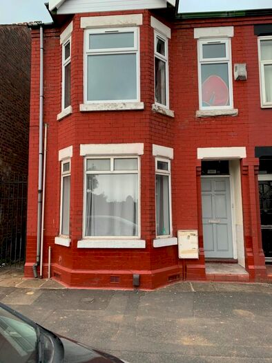 1 Bedroom Flat To Rent In Moseley Road, Manchester, M14