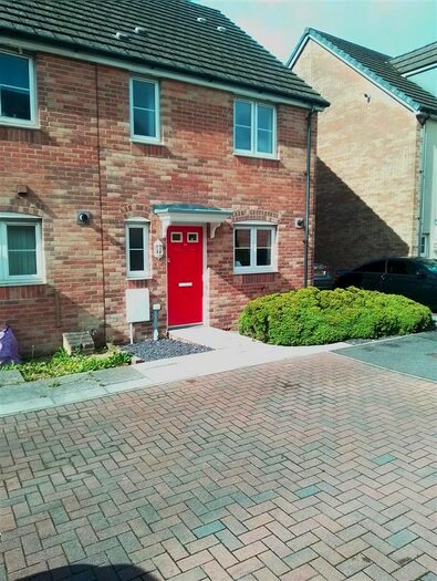 3 Bedroom Semi-Detached House To Rent In Gelli Rhedyn, Fforestfach, Swansea, SA5