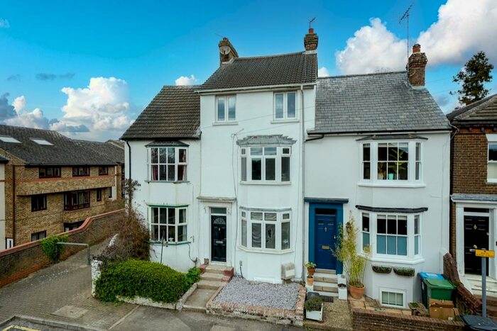 4 Bedroom Terraced House To Rent In Herbert Street, Old Town, Hemel Hempstead, Hertfordshire, HP2