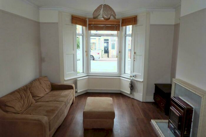 2 Bedroom Terraced House To Rent In Avenue Road, Tottenham, London, N15