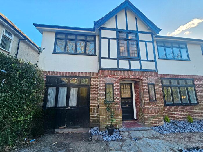 4 Bedroom Detached House To Rent In Winchester Road, Southampton, SO16