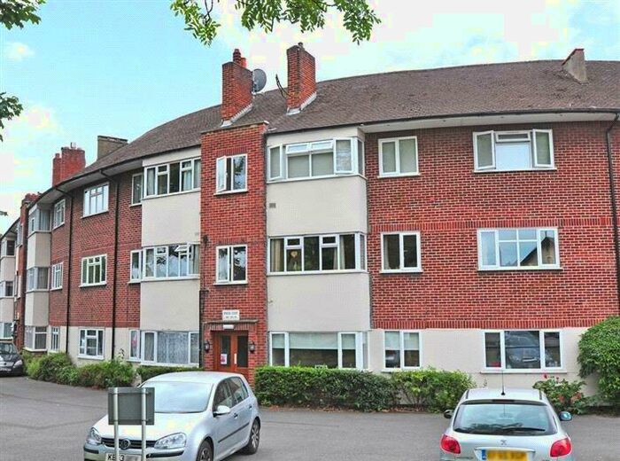 1 Bedroom Apartment To Rent In Bridge Court, Bath Road, Taplow, Maidenhead, SL6