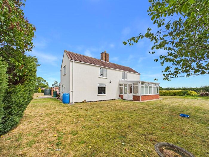 3 Bedroom Detached House For Sale In Main Road, Withern, Alford, LN13