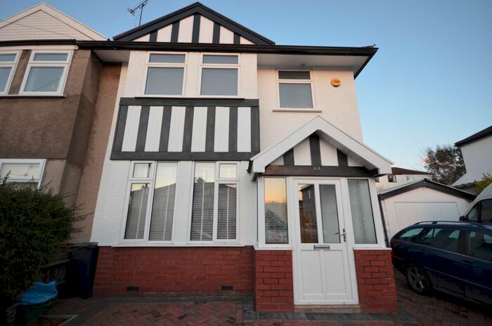 3 Bedroom Semi-Detached House To Rent In Harrow Road, Bristol, BS4