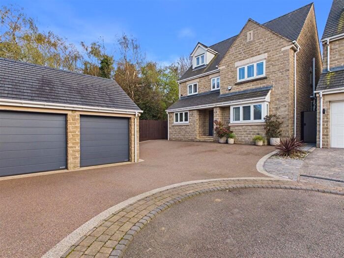 5 Bedroom Detached House For Sale In Highdale Fold, Dronfield, S18