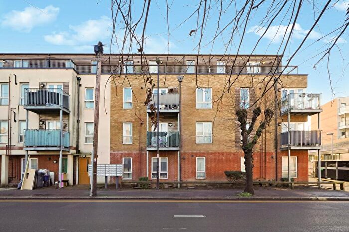 2 Bedroom Flat For Sale In Canterbury Road, Croydon, CR0