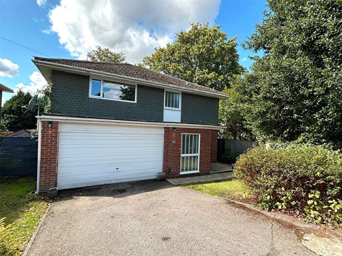 4 Bedroom Detached House To Rent In Heatherley Road, Camberley, Surrey, GU15
