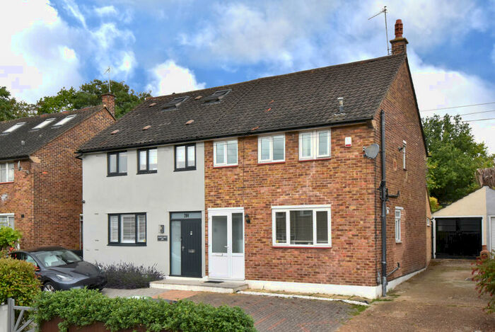 3 Bedroom Semi-Detached House To Rent In Grierson Road, SE23